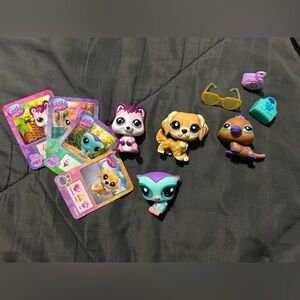 Littlest pet shop toys with accessories